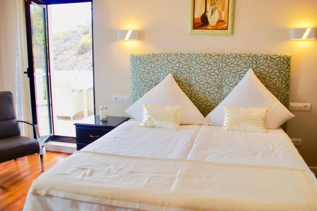 Villa Vista Bella Costa Adeje In Ruhiger Villengegend Mit Meerblick Екстериор снимка