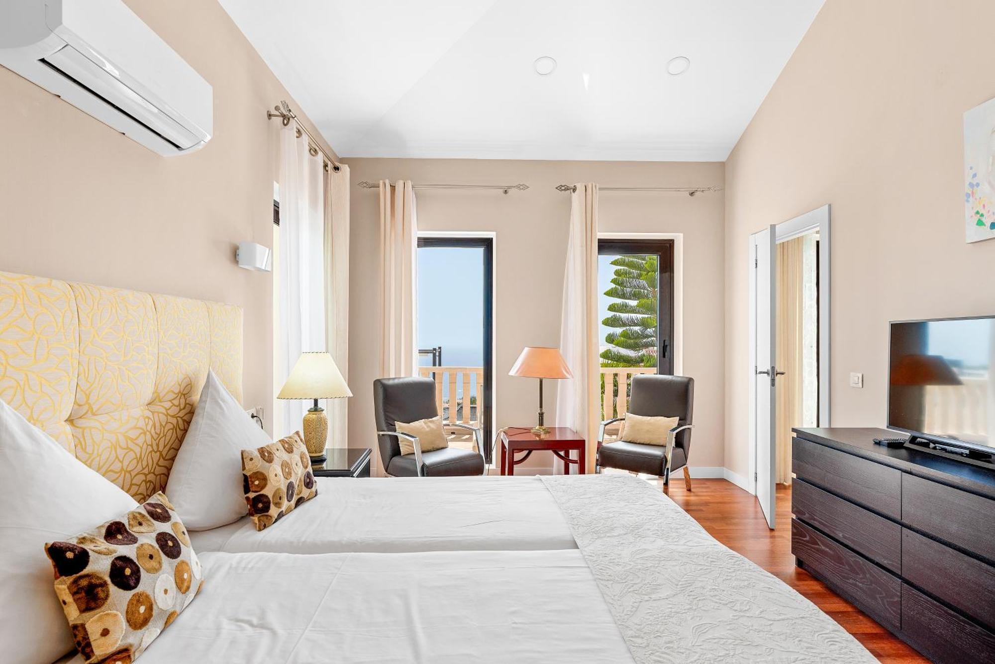 Villa Vista Bella Costa Adeje In Ruhiger Villengegend Mit Meerblick Екстериор снимка